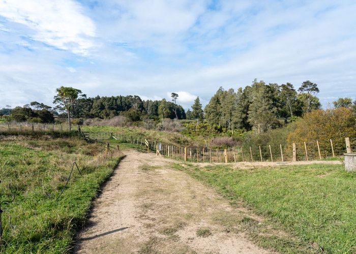  at 166 Crawford Road, Te Kowhai, Hamilton