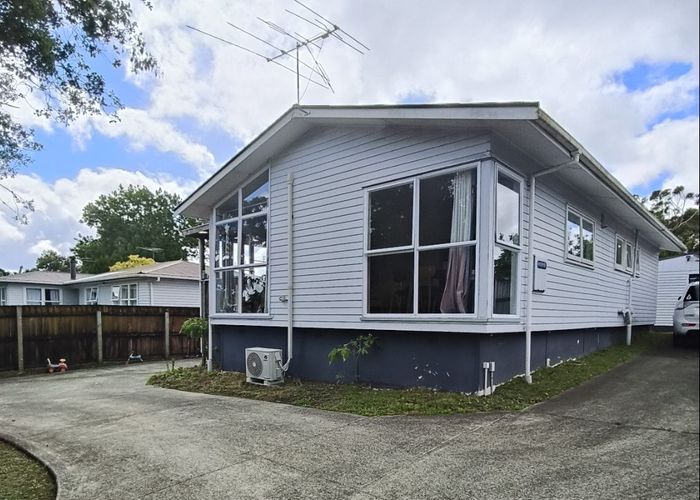  at 25 Universal Drive, Henderson, Waitakere City, Auckland