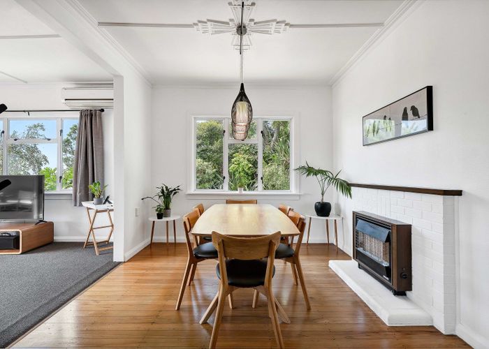  at 29 Queens Road, Glen Avon, New Plymouth, Taranaki