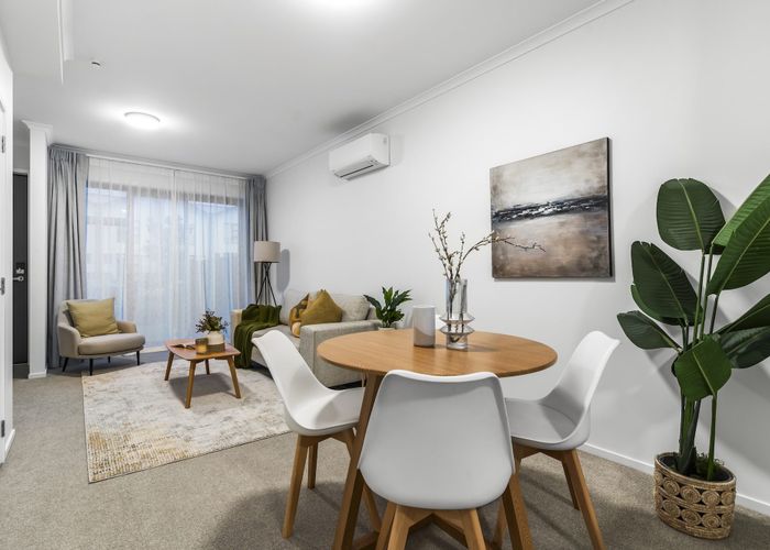  at 43 Manarini Road, Westgate, Auckland