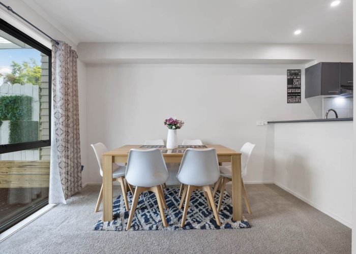  at 20 Chapel Road, Flat Bush, Manukau City, Auckland