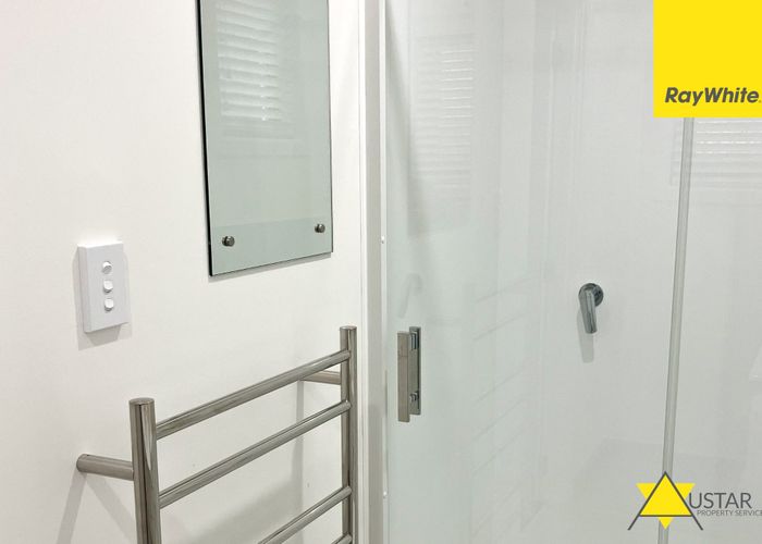  at 1/77 Riverpark Crescent, Henderson, Waitakere City, Auckland