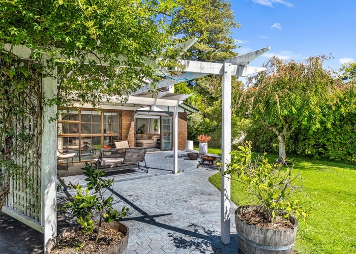  at 1 Acton Place, Saint Johns Hill, Whanganui, Manawatu / Whanganui