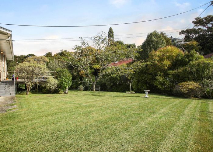  at 70 Lake Road, Northcote, Auckland