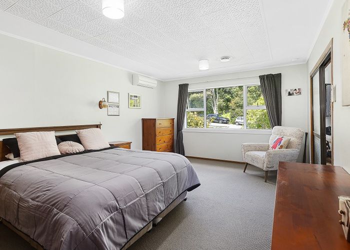  at 26 Mahoe Street, Tawa, Wellington