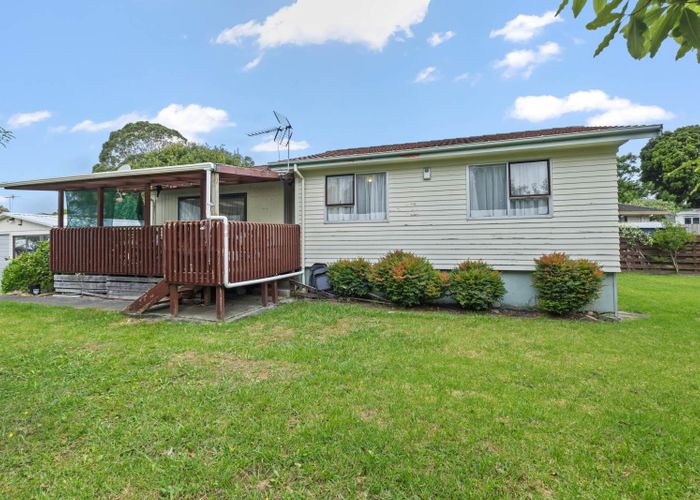  at 313 Roscommon Road, Clendon Park, Auckland
