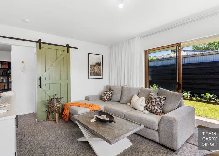  at 2/42 Trentham Road, Papakura, Papakura, Auckland