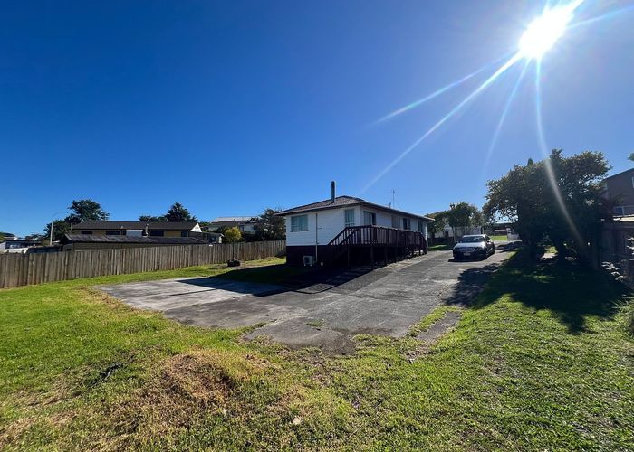  at 50 Ferndown Avenue, Papatoetoe, Auckland