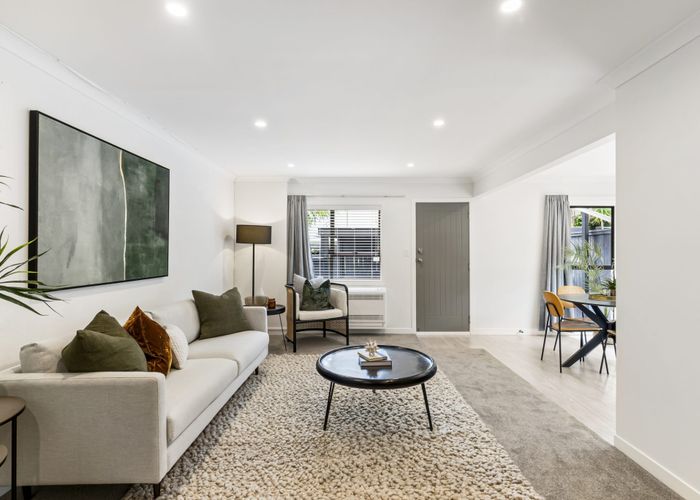  at 18 Wimbledon Way, Remuera, Auckland
