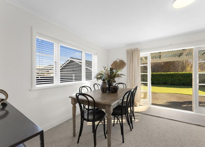  at 35 Upjohn Street, Brooklands, New Plymouth, Taranaki