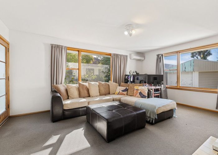  at 2/124 Brookside Terrace, Bryndwr, Christchurch City, Canterbury