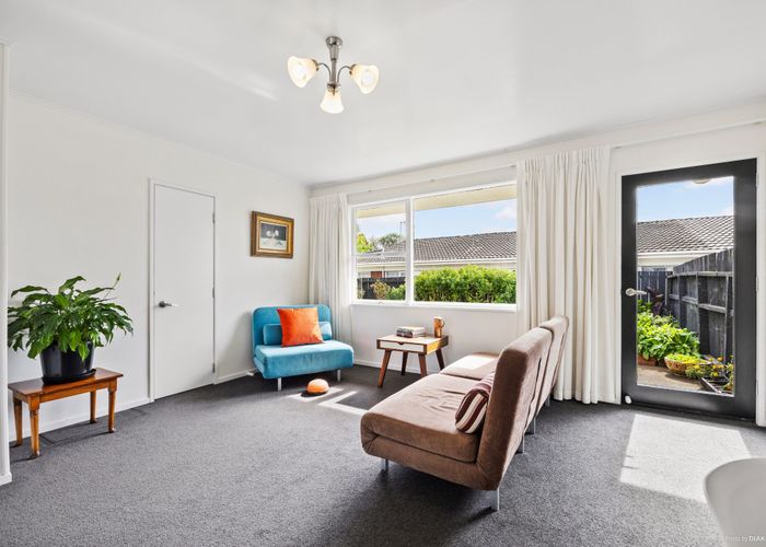  at 3/16 Dinglebank Road, Mount Wellington, Auckland