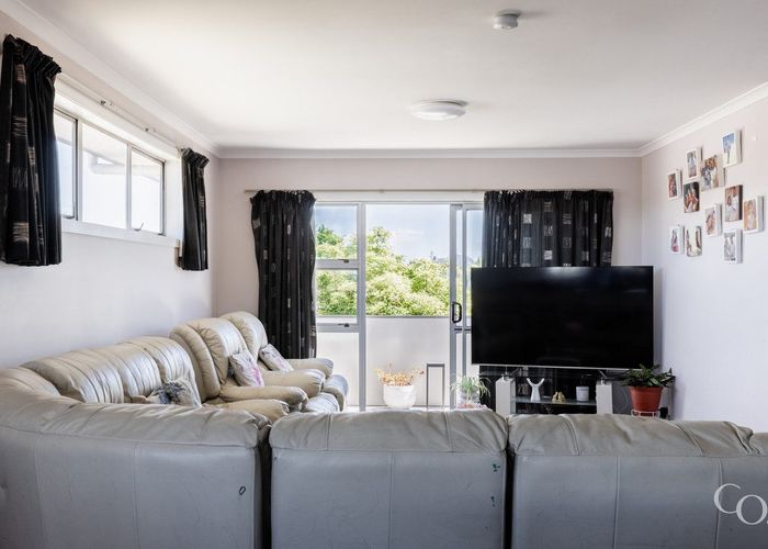  at 10 Lambeth Terrace, Mount Maunganui, Mount Maunganui