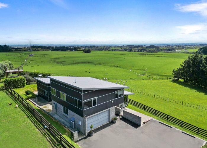  at 33 Oram Drive, Turitea, Palmerston North