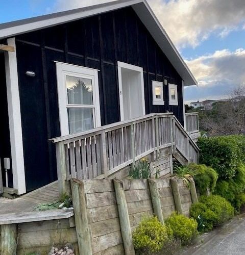  at 8 Arawhata St, Ranui Heights, Porirua, Wellington