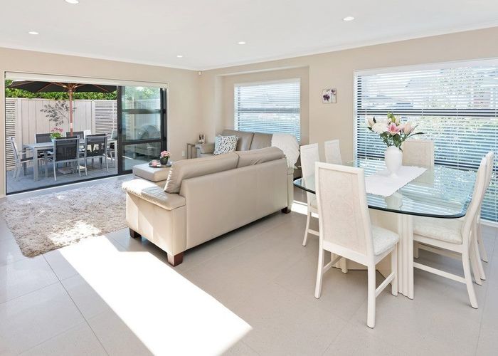  at 1 Lorenzo Way, Flat Bush, Manukau City, Auckland