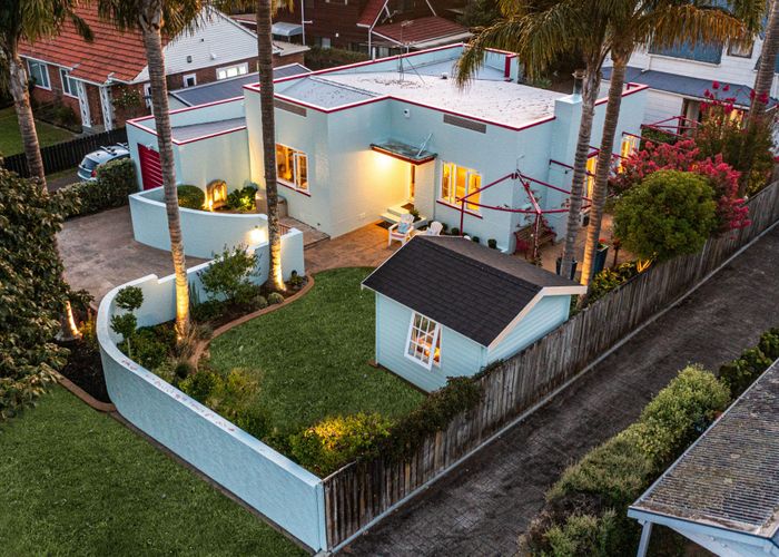  at 21 Queensway, Three Kings, Auckland