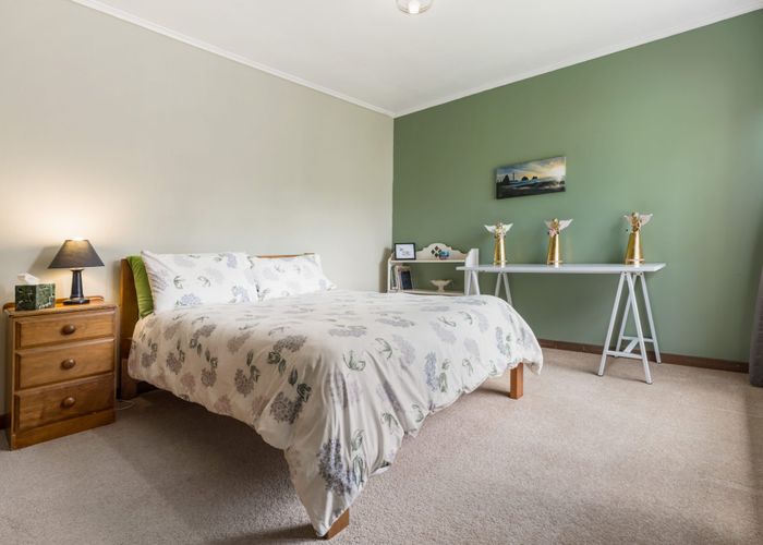  at 8 Coxhead Road, Manurewa, Manukau City, Auckland