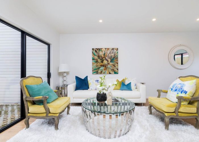  at 14 Korama Lane, New Lynn, Waitakere City, Auckland