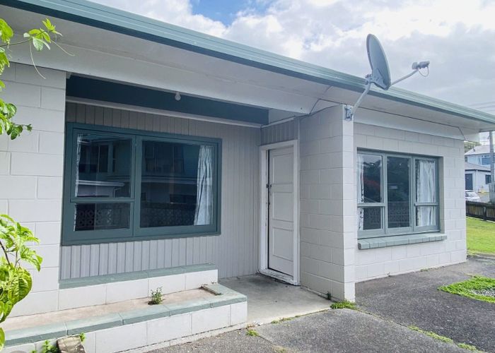  at 1/22 Kelston St, New Lynn, Waitakere City, Auckland