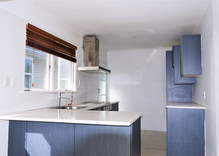  at 70 Archers Road, Glenfield, North Shore City, Auckland