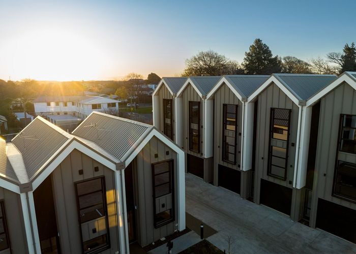  at 2/5 Ward Street, Addington, Christchurch City, Canterbury