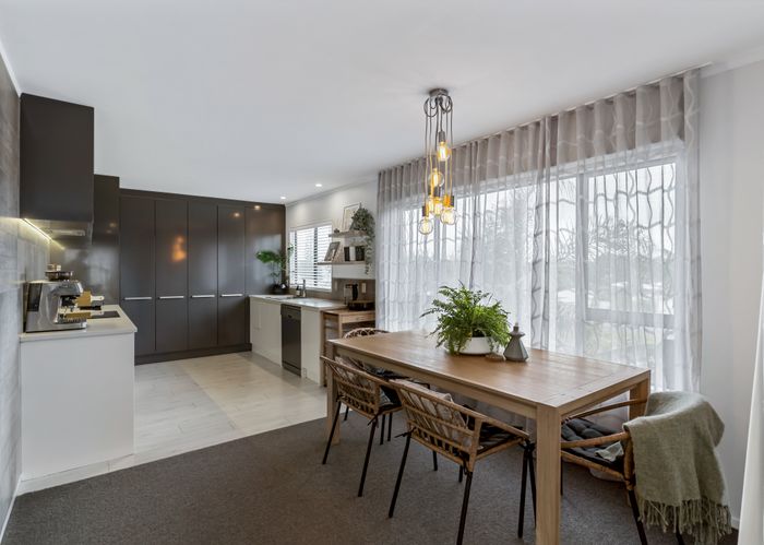  at 2/93 Ferndale Road, Mount Wellington, Auckland