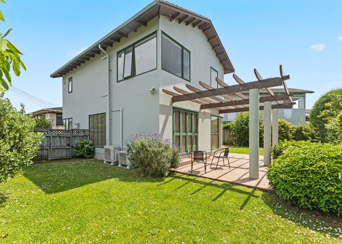  at 1/17 Riverview Road, Panmure, Auckland