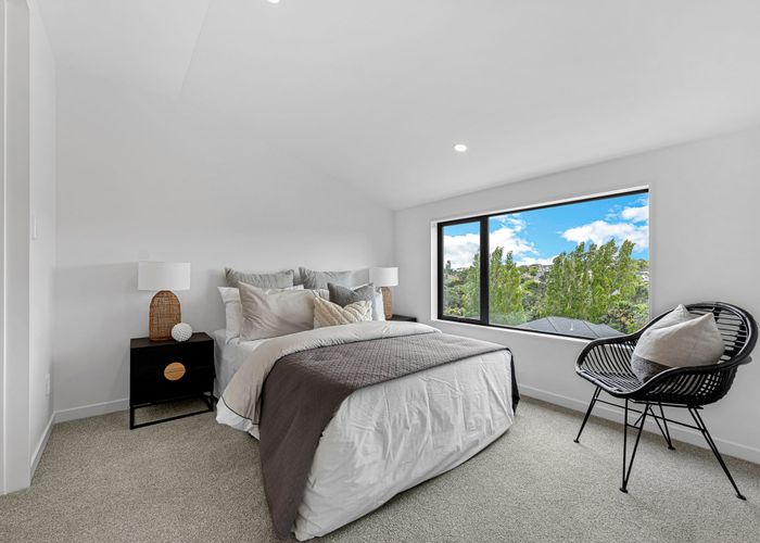  at 2/49 Northboro Road, Belmont, Auckland