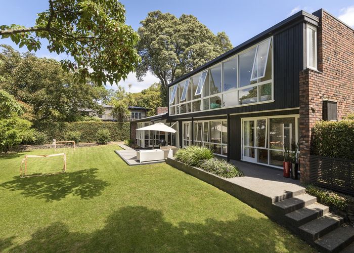  at 42 Mountain Road, Epsom, Auckland