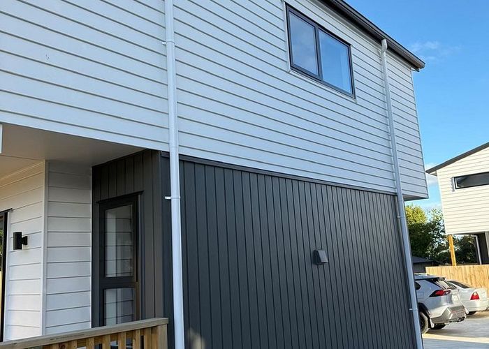  at 2/11 Camp Road, Mount Wellington, Auckland City, Auckland