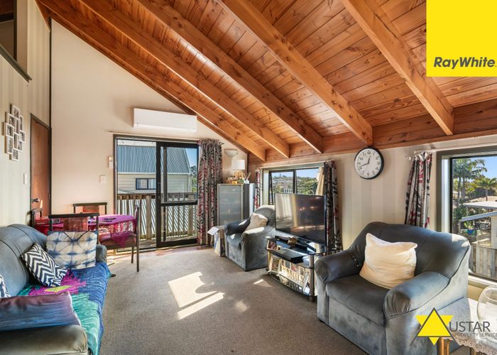  at 16/1 Hepburn Rd (Flat), Glendene, Waitakere City, Auckland