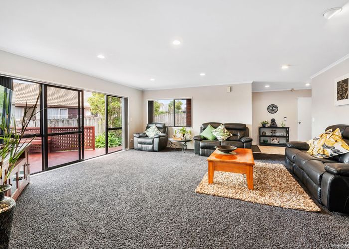  at 20 Chiania Place, Somerville, Manukau