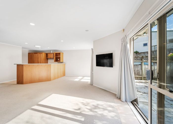  at 14 Palmgreen Court, Stanmore Bay, Whangaparaoa