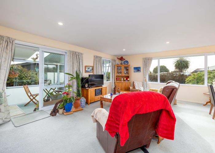 at 42 Niven Street, Avondale, Christchurch