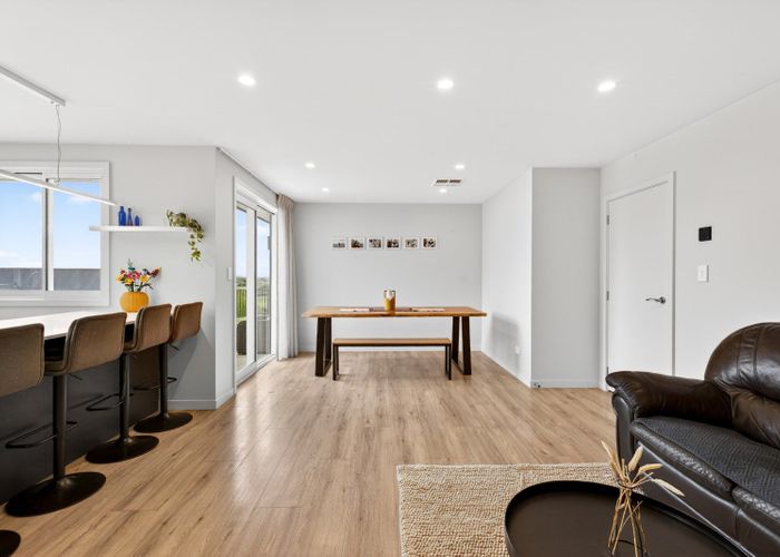  at 77 Oak Road, Poraiti, Napier, Hawke's Bay