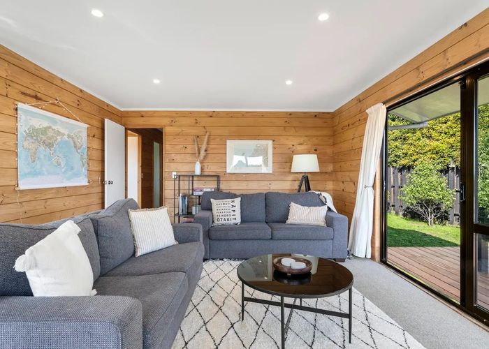 For rent 65 Queens Road, Waikanae Beach, Kapiti Coast, Wellington homes.co.nz