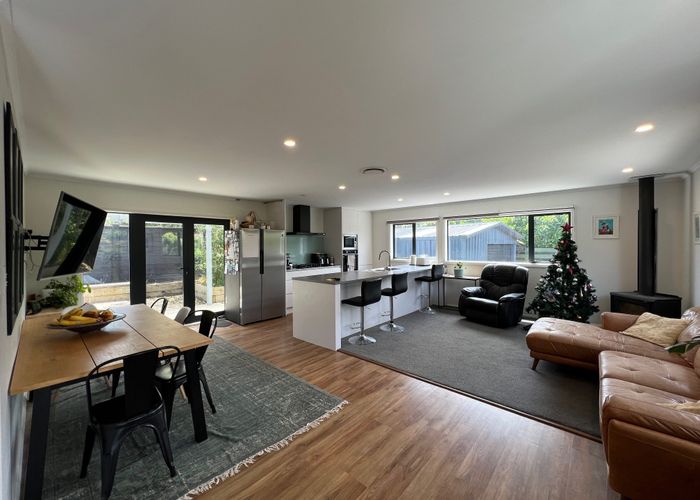  at 52 Poto Road, Normandale, Lower Hutt