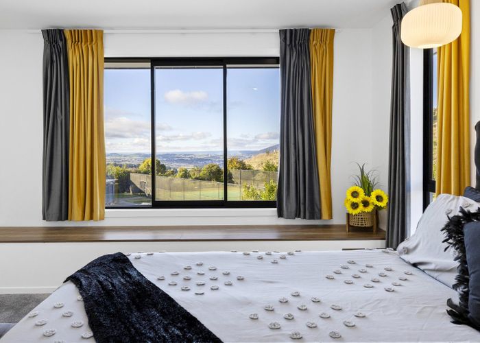  at 5 Grandview Lane, Acacia Bay, Taupo, Waikato