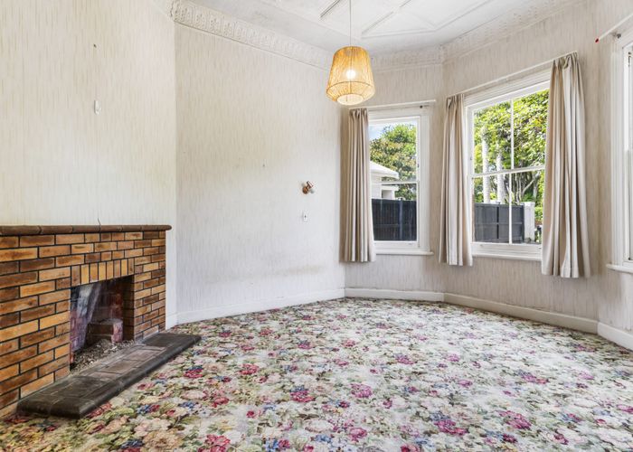  at 4 Ngaroma Road, Epsom, Auckland