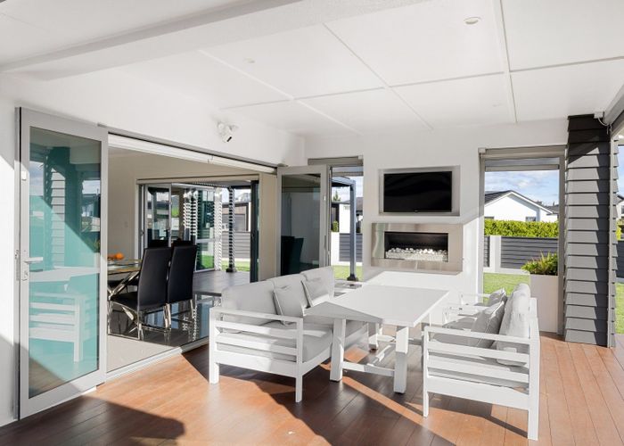  at 18 Batten drive, Flagstaff, Hamilton