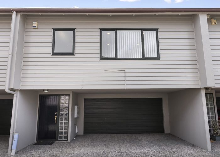  at 7/76 Galway Street, Onehunga, Auckland