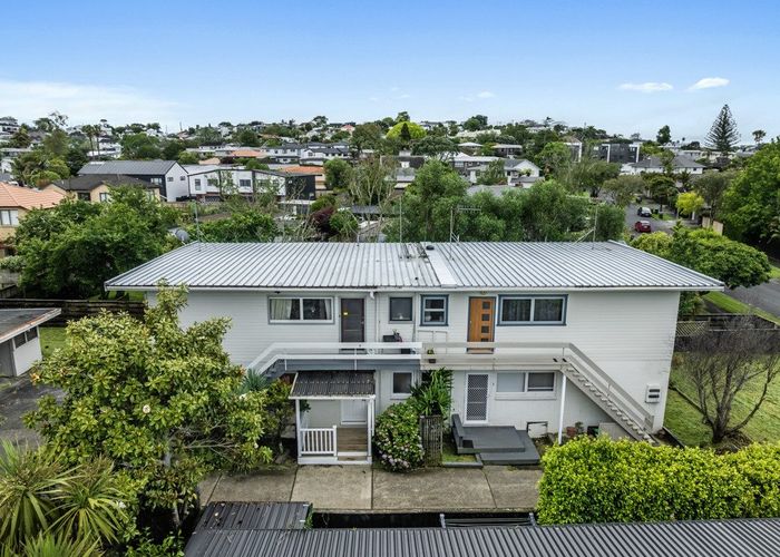  at 2/37 Wendover Road, Glendowie, Auckland City, Auckland