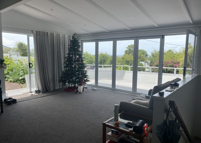  at 98 Matipo Road, Mairangi Bay, North Shore City, Auckland