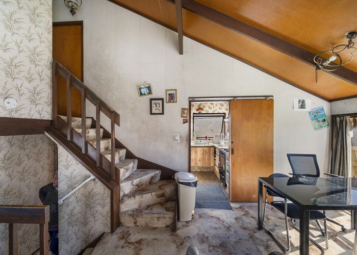  at 6 Albert Road, Manukau, Manukau City, Auckland