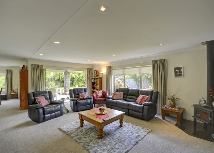  at 5 Tararua Crescent, Carterton