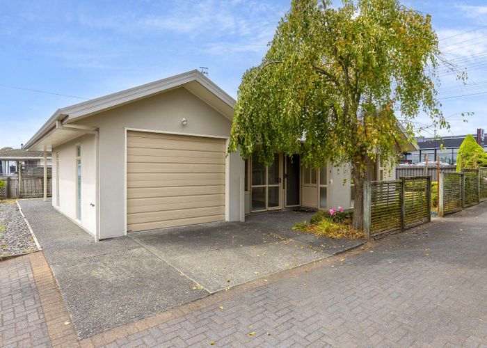  at 2/156 Spa Road, Lake Taupo, Taupo, Waikato