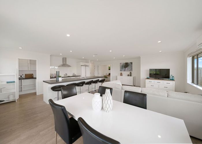  at 12 Regis Park Drive, Pukekohe, Pukekohe