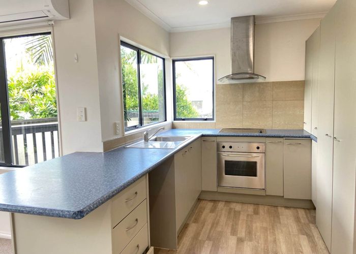  at 23 Medina Place, Half Moon Bay, Auckland