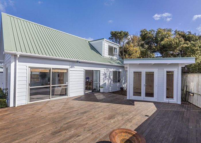  at 39 Bodmin Terrace, Camborne, Porirua, Wellington